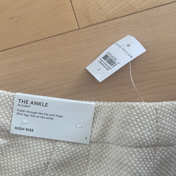 Ann taylor “The Ankle In Curvy” pants. - Picture 3 of 3